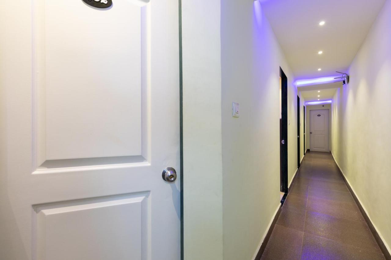 Hotel Shera Residency ムンバイ エクステリア 写真